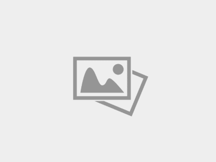 Денис Семенов передал участнику СВО военное снаряжение